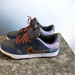 Nike Multicolor Sneakers with Gold Swoosh